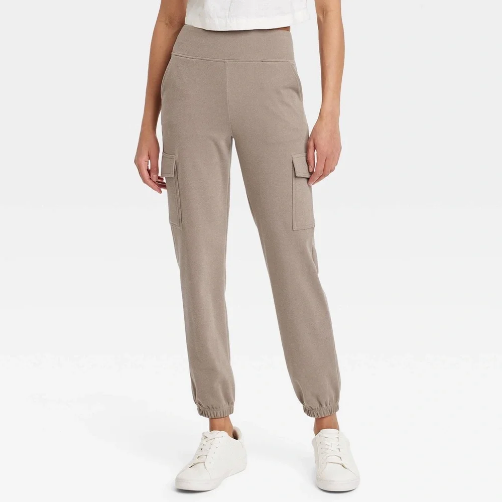 Soft Mid-rise Cargo Jogger Pants - Picture 1 of 3